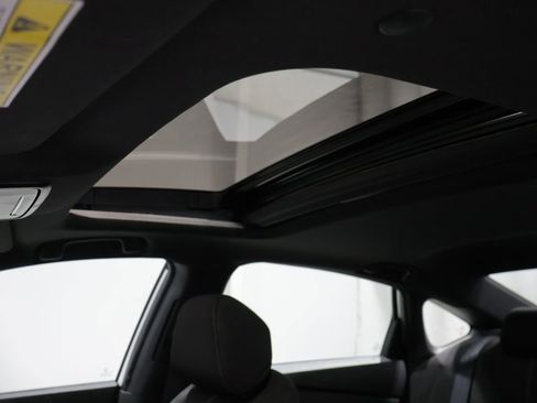 Used 2023 Honda Accord Sport image 9