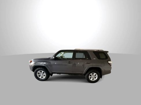 Used 2018 Toyota 4Runner SR5 Premium AWD/4WD image 5