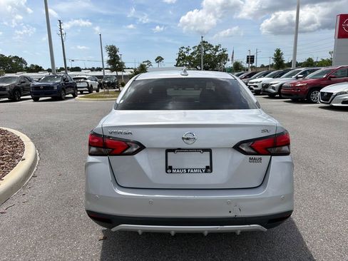 Used 2020 Nissan Versa SV FWD image 6