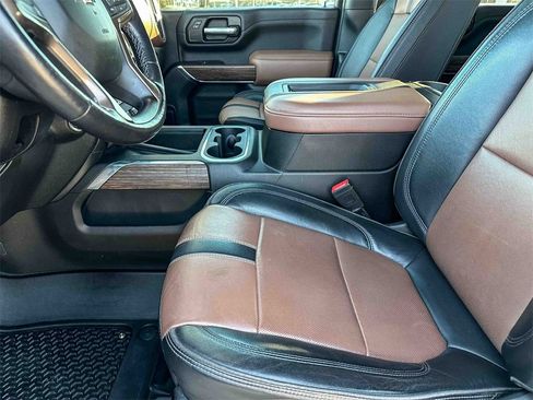 Used 2021 Chevrolet Silverado 2500 High Country w/ Z71 Off-Road Package image 13