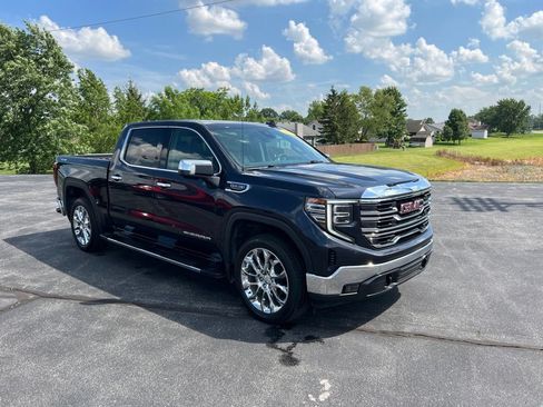 Used 2023 GMC Sierra 1500 SLT w/ SLT Convenience Package AWD/4WD image 1