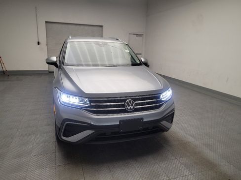 Used 2023 Volkswagen Tiguan SE FWD image 14