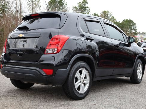 Used 2021 Chevrolet Trax LS w/ Tint and Cruise Package image 5