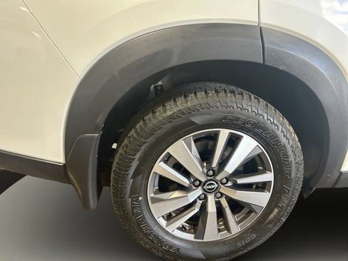Used 2023 Nissan Pathfinder SL AWD/4WD image 35