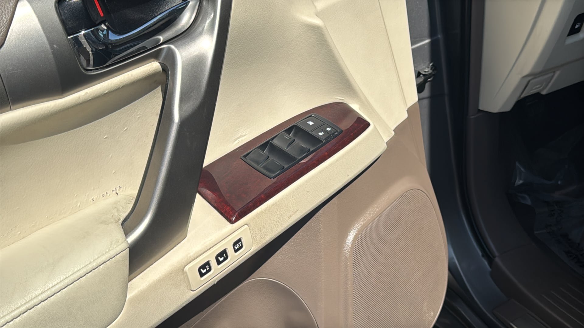 Used 2014 Lexus GX 460 Luxury AWD/4WD image 19