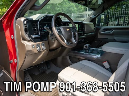Used 2024 Chevrolet Silverado 1500 LTZ AWD/4WD image 10