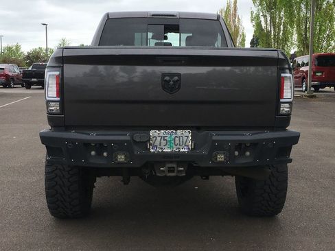 Used 2014 RAM 3500 Laramie w/ Convenience Group AWD/4WD image 5