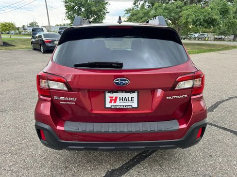 Used 2018 Subaru Outback 2.5i Premium AWD/4WD image 8