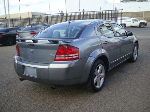 Used 2008 Dodge Avenger R/T image 5