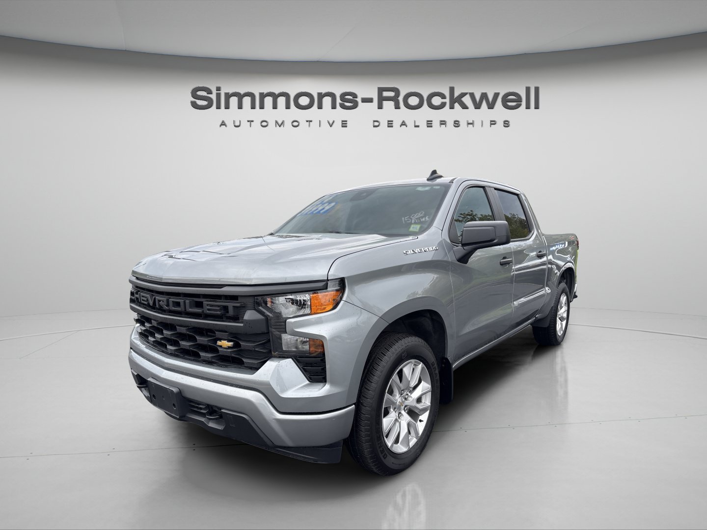 Used 2024 Chevrolet Silverado 1500 Custom AWD/4WD image 2