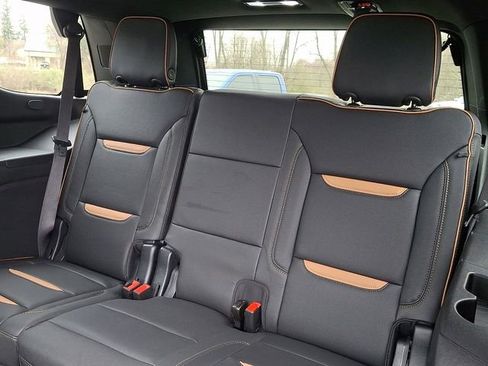 Used 2023 GMC Yukon AT4 AWD/4WD image 19