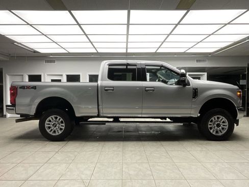 Used 2019 Ford F250 XLT w/ XLT Value Package image 4