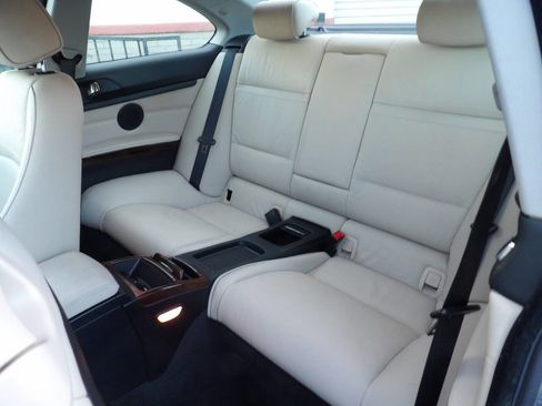 Used 2011 BMW 328i Coupe image 8