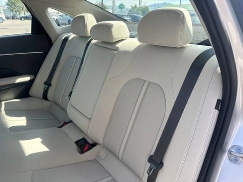 Used 2025 Hyundai Sonata SEL FWD image 19
