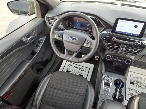 Used 2024 Ford Escape ST-Line image 16
