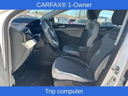 Used 2023 Volkswagen Taos S image 13