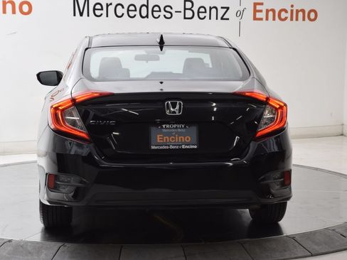 Used 2018 Honda Civic EX image 5