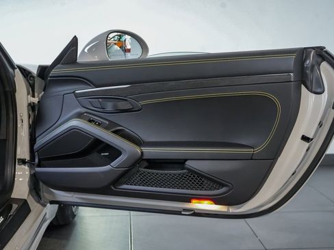 Certified 2019 Porsche 911 Speedster image 23