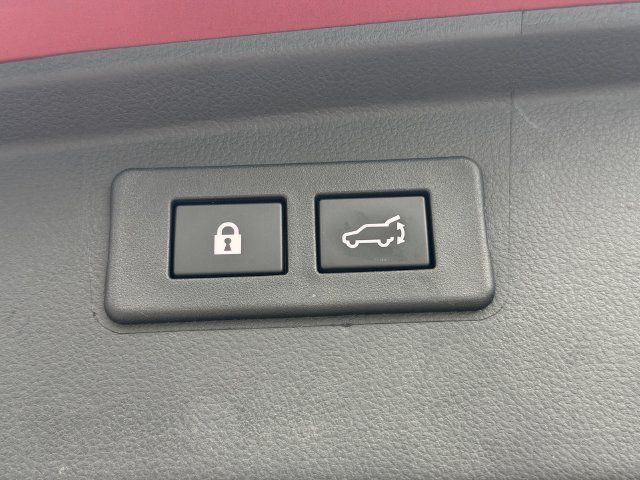 Used 2025 Subaru Outback Touring XT AWD/4WD image 16