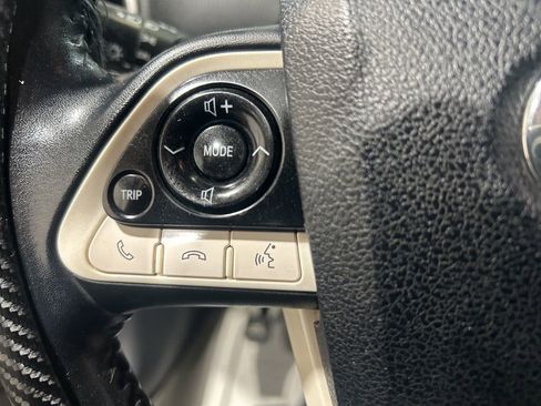 Used 2018 Toyota Prius Prime Plus image 24