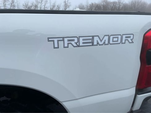 Used 2024 Ford F350 Lariat w/ Lariat Ultimate Package image 11