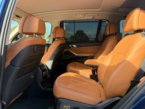 Used 2020 BMW X7 xDrive40i w/ Premium Package AWD/4WD image 15