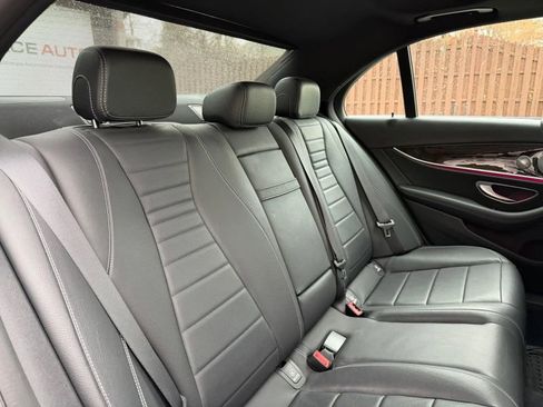 Used 2017 Mercedes-Benz E 300 4MATIC image 26