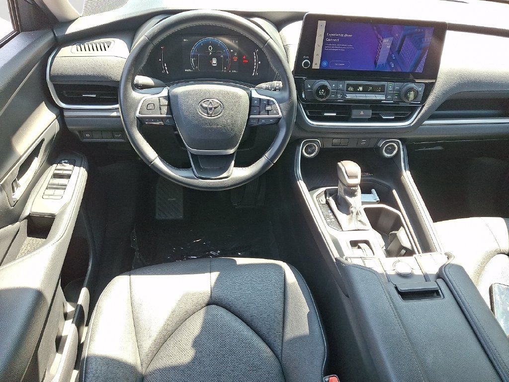 Used 2025 Toyota Grand Highlander FWD image 12