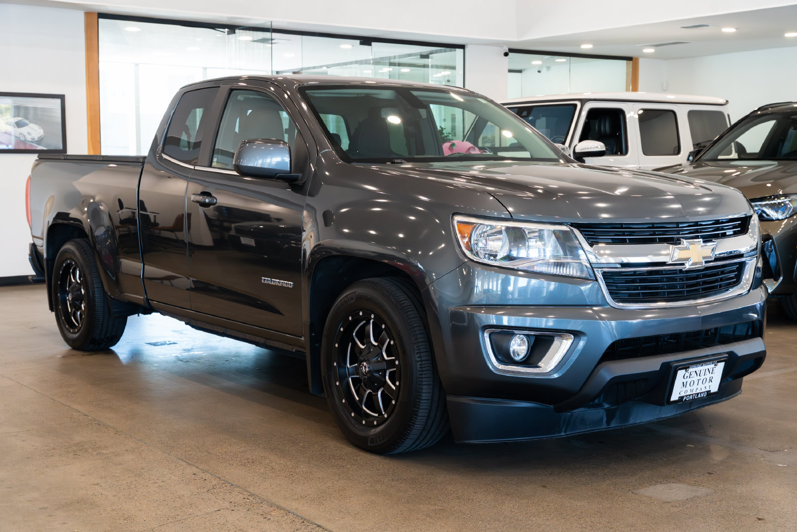 Used 2016 Chevrolet Colorado LT w/ LT Convenience Package RWD image 3