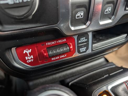 Used 2022 Jeep Wrangler Rubicon image 31