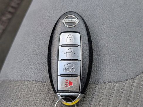 Used 2012 Nissan Sentra 2.0 SR w/ Special Edition Pkg image 25