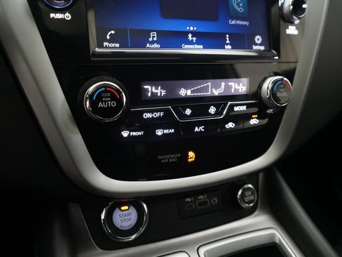 Used 2019 Nissan Murano SV w/ Premium Package image 20