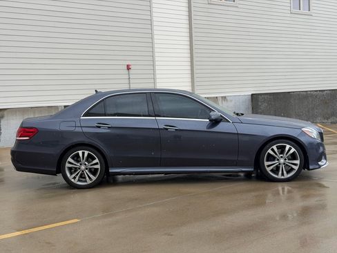 Used 2016 Mercedes-Benz E 350 Sedan w/ Premium Package image 2