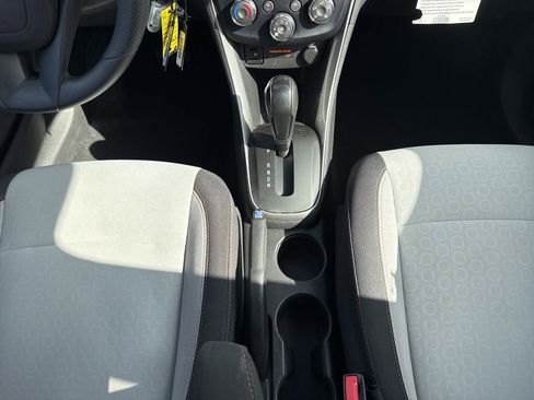 Used 2020 Chevrolet Trax LS w/ Tint and Cruise Package image 15