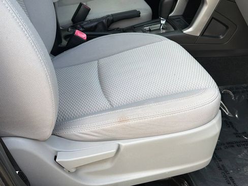 Used 2014 Subaru Forester 2.5i AWD/4WD image 9