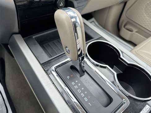 Used 2012 Ford Expedition Limited image 17