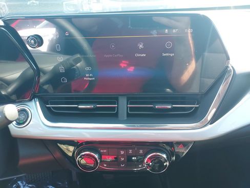 New 2026 Chevrolet Trax LT w/ Driver Confidence Package FWD image 21