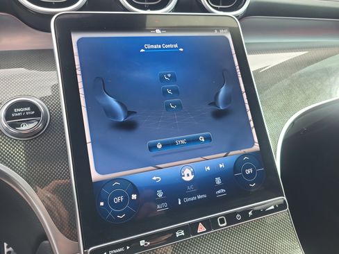 Used 2024 Mercedes-Benz GLC 300 4MATIC image 18