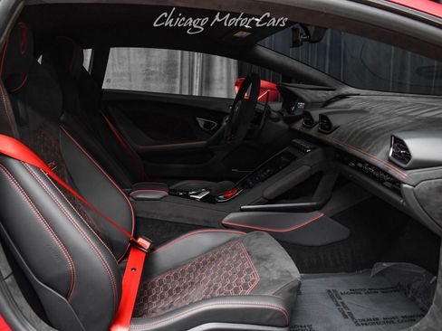 Used 2023 Lamborghini Huracan Tecnica RWD image 19