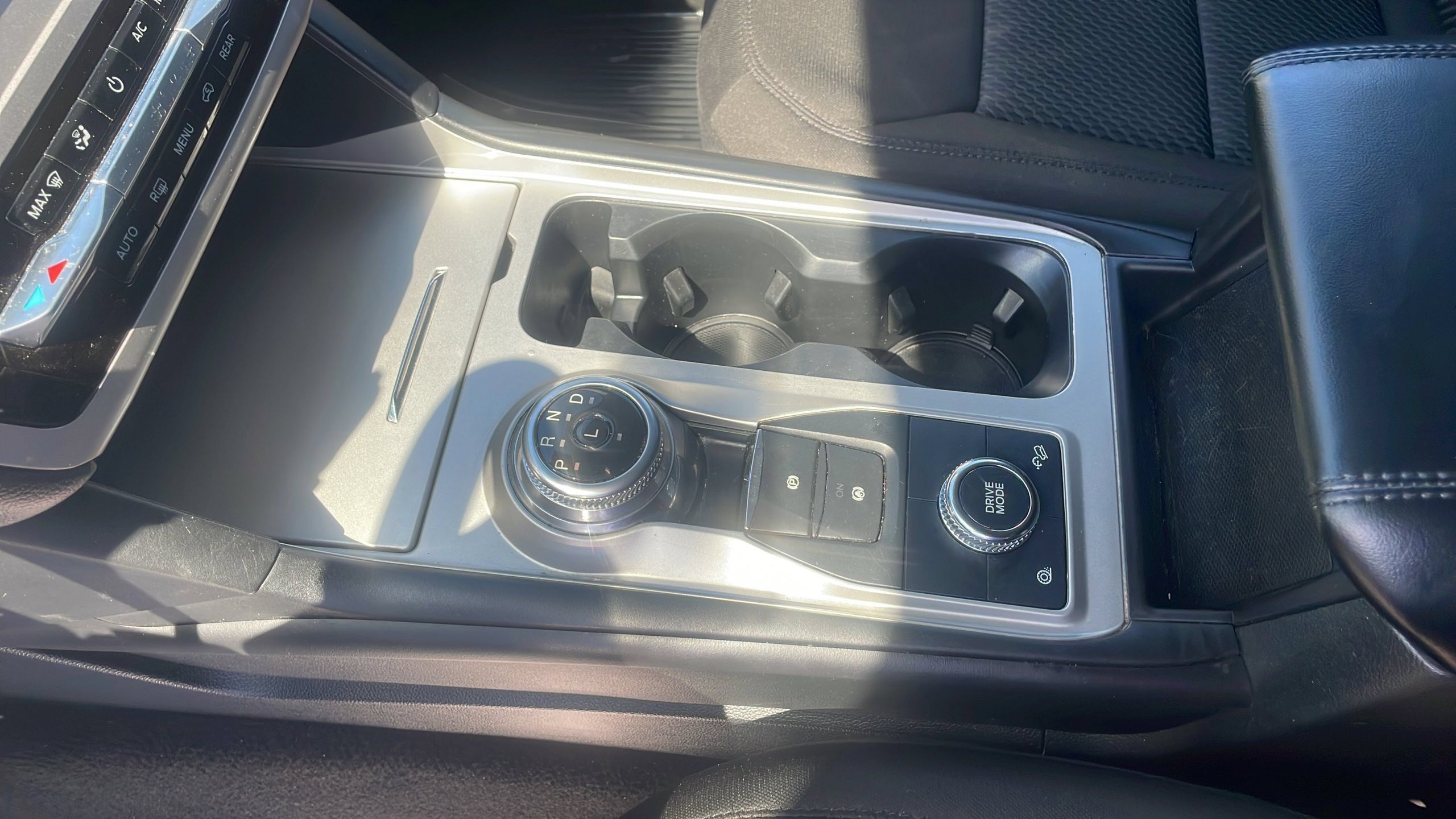 Certified 2023 Ford Explorer XLT AWD/4WD image 27