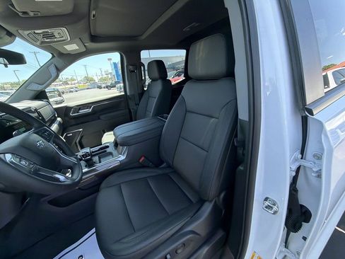 New 2026 Chevrolet Silverado 1500 LT Trail Boss w/ Safety Package AWD/4WD image 17