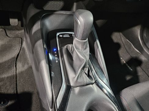 Used 2025 Toyota Corolla SE FWD image 31
