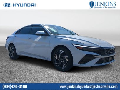 New 2025 Hyundai Elantra SEL
