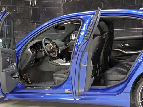 Used 2020 BMW M340i w/ Parking Assistance Package image 25