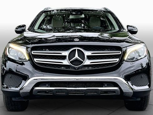 Used 2019 Mercedes-Benz GLC 300 4MATIC image 4