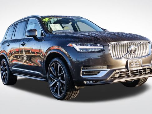 Used 2024 Volvo XC90 B6 Plus w/ Protection Package Premier image 3