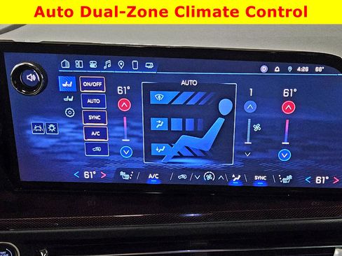 Used 2025 Chevrolet Traverse Z71 w/ Driver Confidence Package image 24