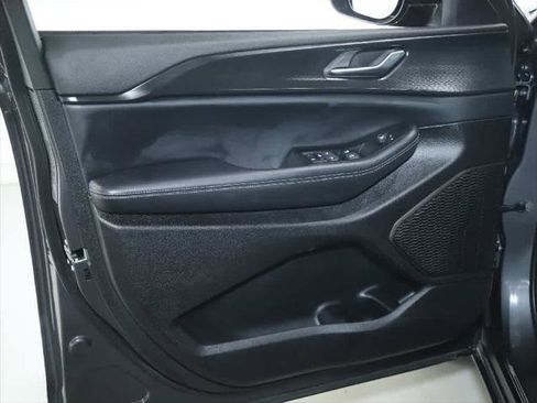 Certified 2024 Jeep Grand Cherokee Altitude image 15