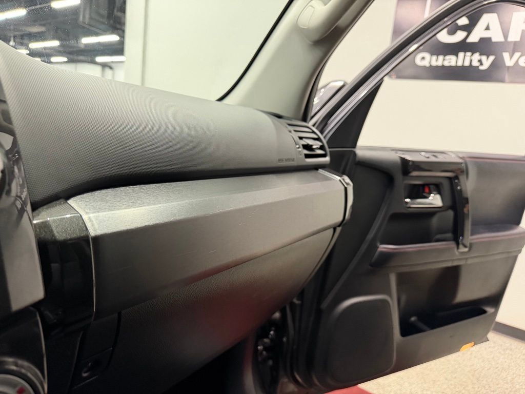 Used 2018 Toyota 4Runner TRD Off-Road Premium AWD/4WD image 49