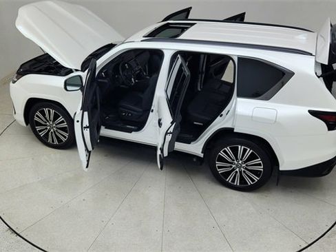 Used 2023 Lexus LX 600 4WD w/ Luxury Package image 88